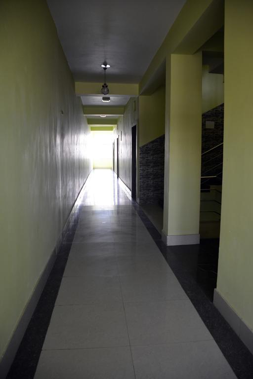 Hotel Nirmal Inn Bhubaneswar Zimmer foto