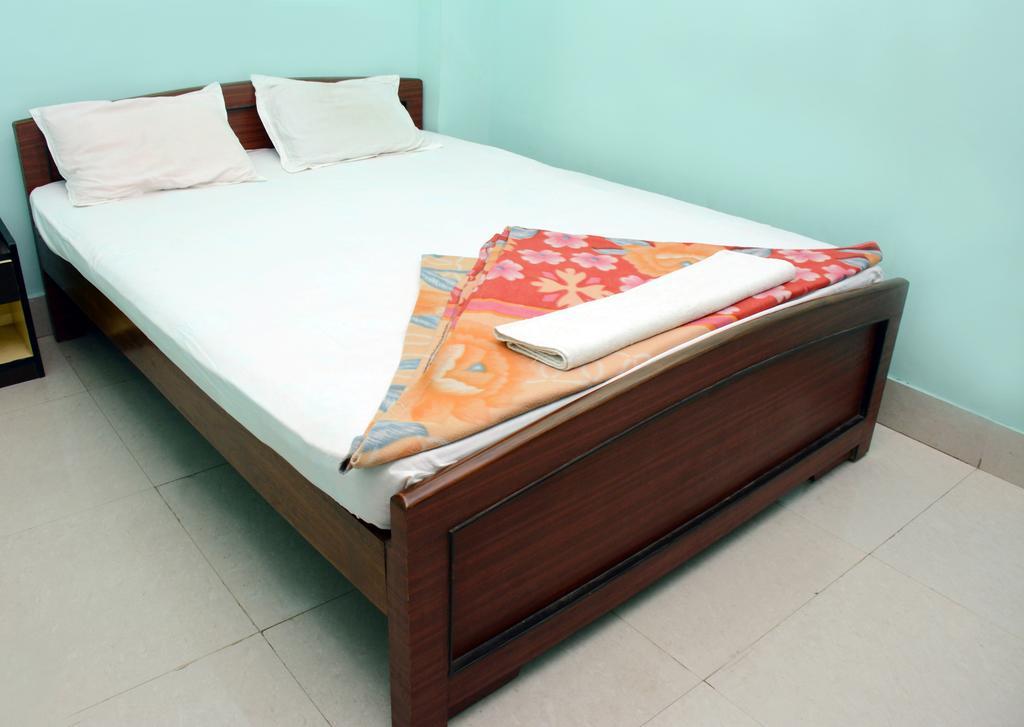 Hotel Nirmal Inn Bhubaneswar Zimmer foto