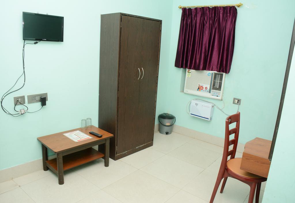 Hotel Nirmal Inn Bhubaneswar Zimmer foto